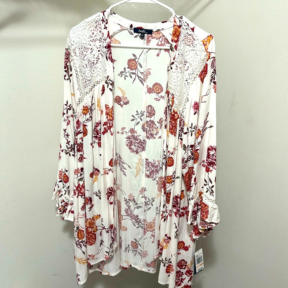 2X Floral Lace Kimono